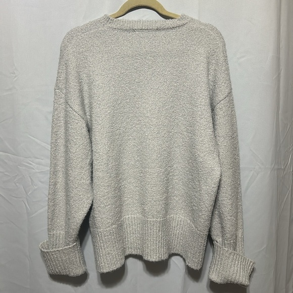 LILLUSORY Women’s Light Gray Crew Neck Oversized Sweater Size Small - Picture 3 of 6